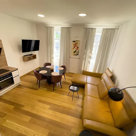 Apartmán Center *