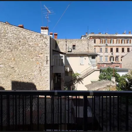Center 아파트
