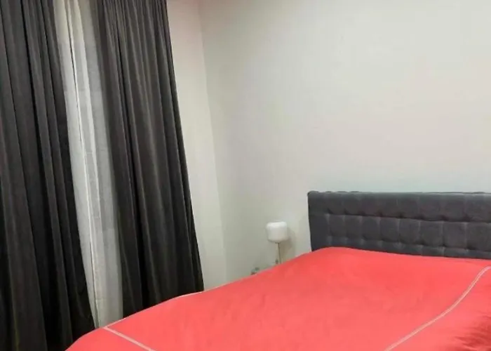 Center アパート プーラ